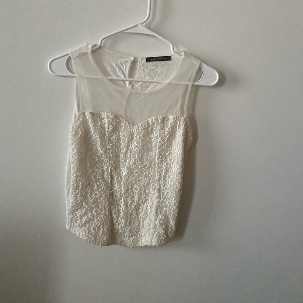Suzy Shier White Lace Sleeveless Top